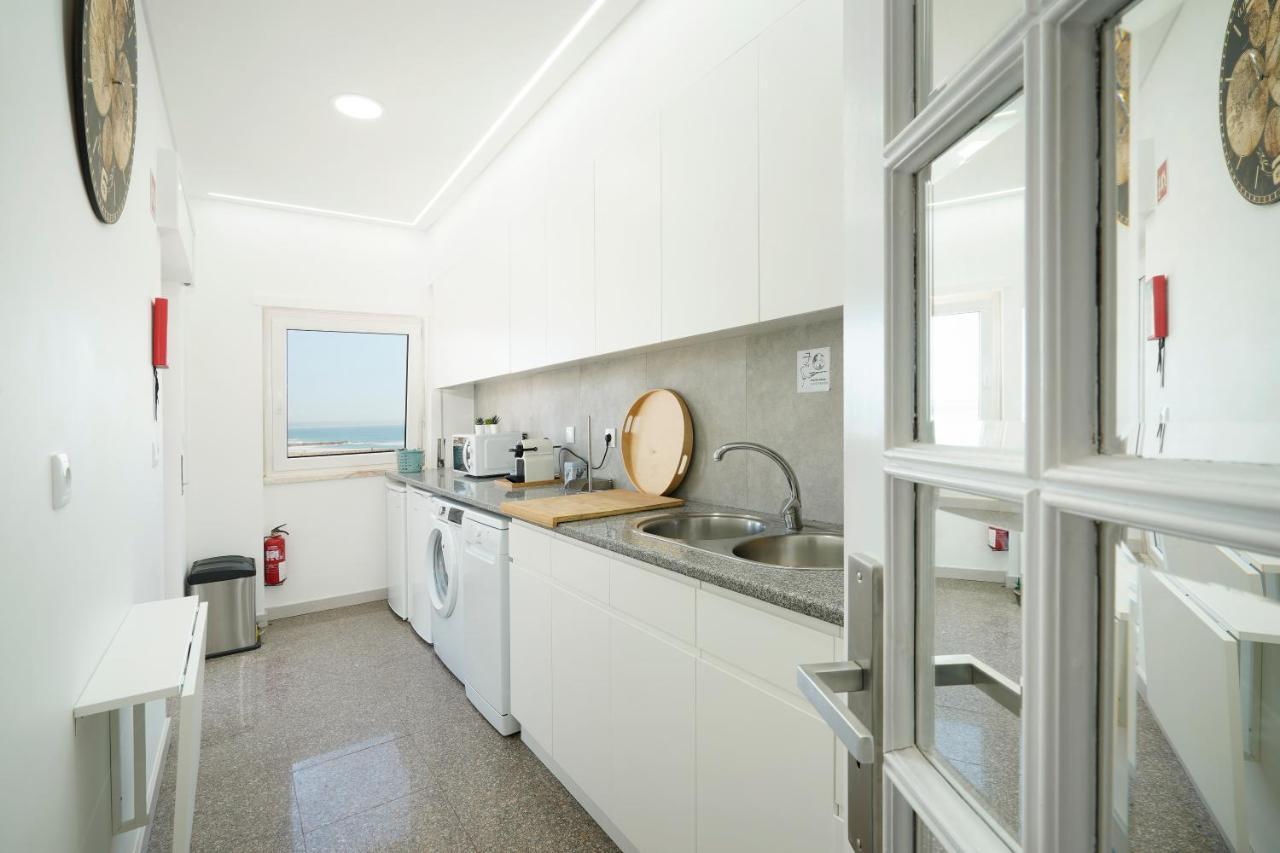 Costa Beach Apartment By The Portuguese Butler Кошта-да-Капарика Экстерьер фото