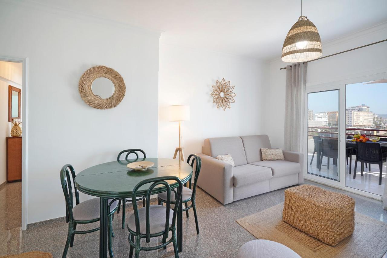 Costa Beach Apartment By The Portuguese Butler Кошта-да-Капарика Экстерьер фото